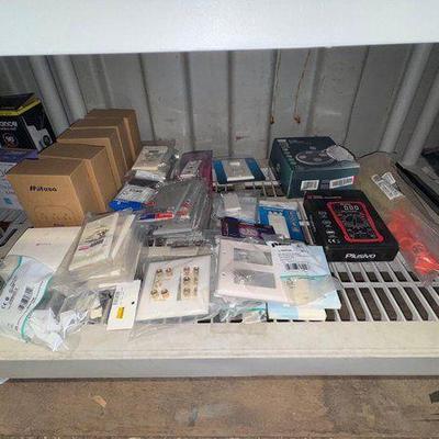 #7560 • Wall Plates, Midas Ismart, Decor Inserts, Multimeter & More
