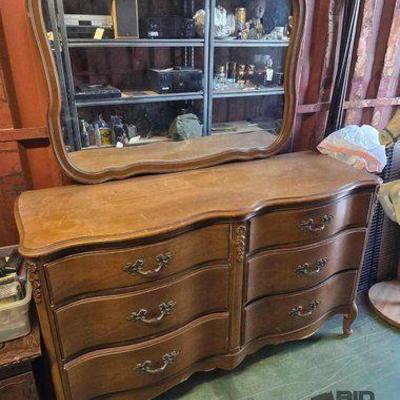 #6538 • Bassett Furniture Dresser with Vanity Mirror

