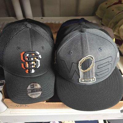 #7114 • (12) MLB Hats
