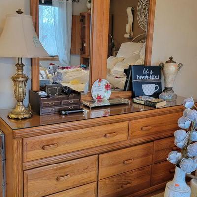 Dresser w/ Mirror