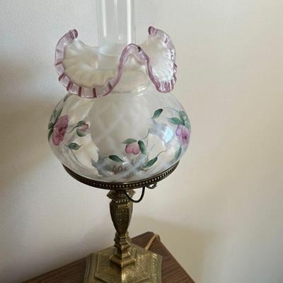 Vintage Fenton Rose Trellis Lamp 