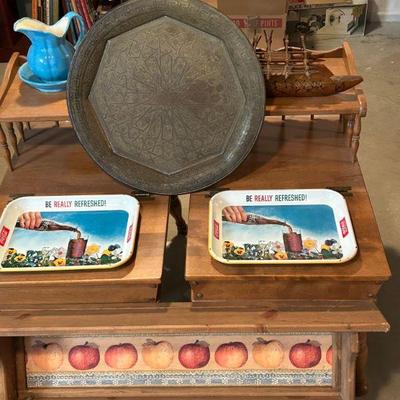 Vintage and antique indoor decor 
