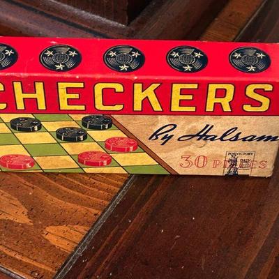Vintage Checker Set
