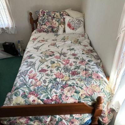 Twin Size Five Piece Bedroom Set 