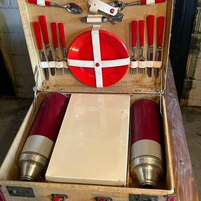 Vintage Complete Picnic Set 