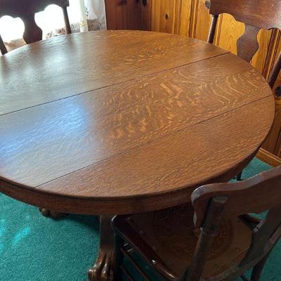 MCM Kitchen Table w/ Four Chairs and 2 Leaf Extenders 