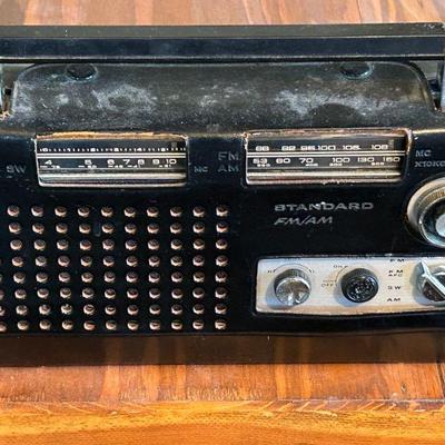 Vintage Portable Transistor Radio 