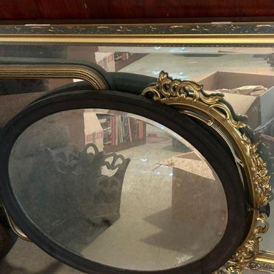 Wall mirrors of all sizes 