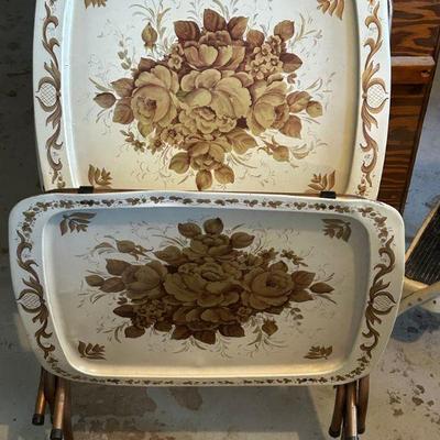 Vintage Large Metal TV Tray Set 