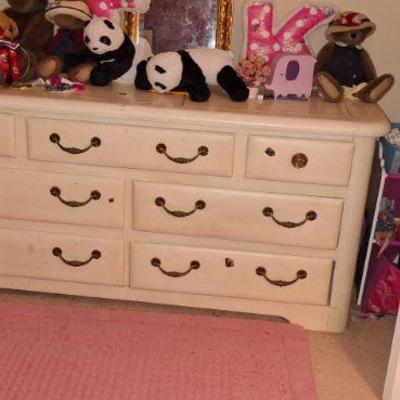 Drawer dresser