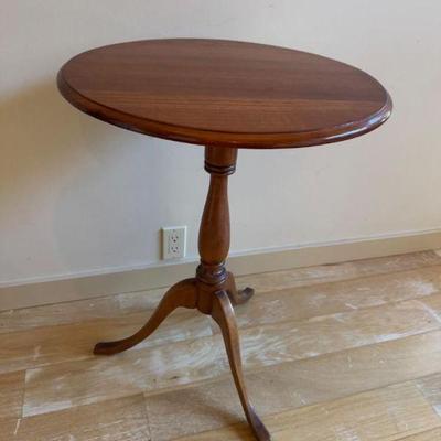 Stickley Pedestal Table – Fayetteville/Syracuse NY	