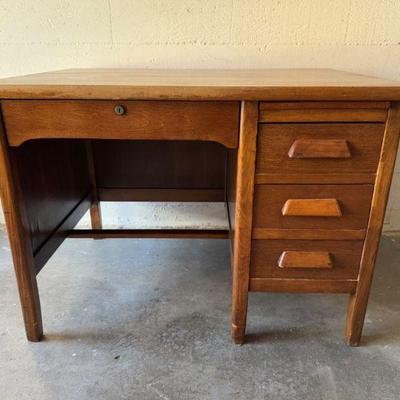 Wooden Teacher’s Desk - Classic Design w/ 4 Drawers	