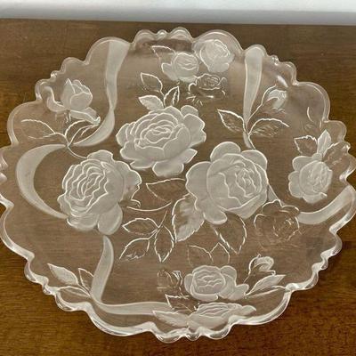Lovely Glass Platter W Roses
