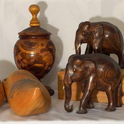 Wooden Variety 2 wooden elephants, Wooden vase souvenir from St. Martin, and extras