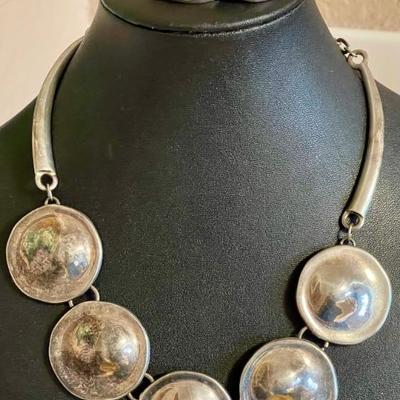 Vintage Silver Tone Bibb 16 Inch Necklace With Matching Post Earrings 
