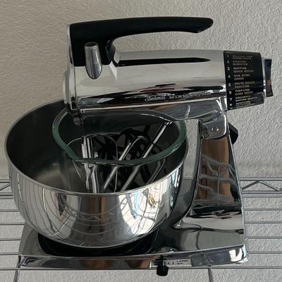 Vintage Sunbeam 12 Speed Mixmaster Mixer With Bowl And Attachments