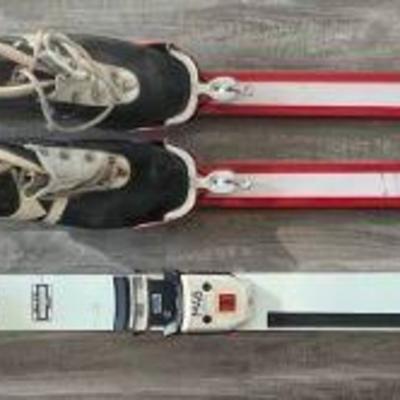 (2) Vintage Pairs Of Cross Country Skis - Fischer Europa, RD Coyote
