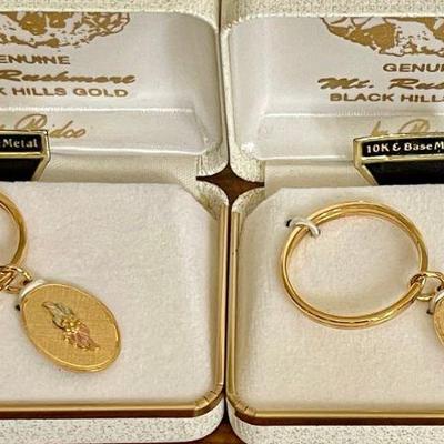 (2) 10k Gold And Base Metal Genuine Mount Rushmore Black Hills Gold Key Chain In Box