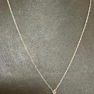 Vintage Sterling Silver Cross Pendant And 18 Inch Chain