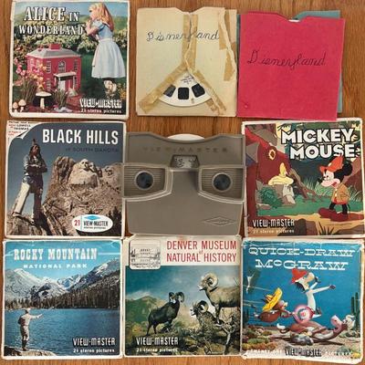 Vintage Sawyers View-master With Assorted Stereo Pictures - Mickey Mouse, Alice In Wonderland, Blackhills, Etc