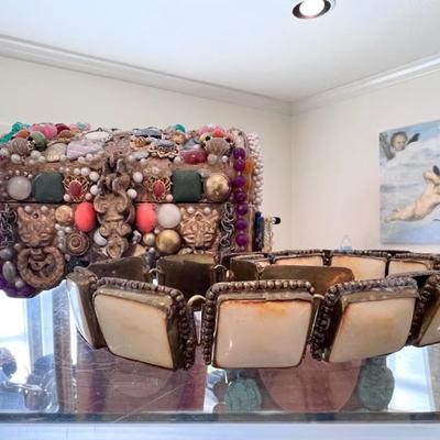 !•!ATTENTION!•! This home is equipped with a monitored alarm system and surveillance equipment. Any and all (if present) higher end...