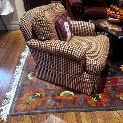 COZY CHAIR (2)
ROTATES