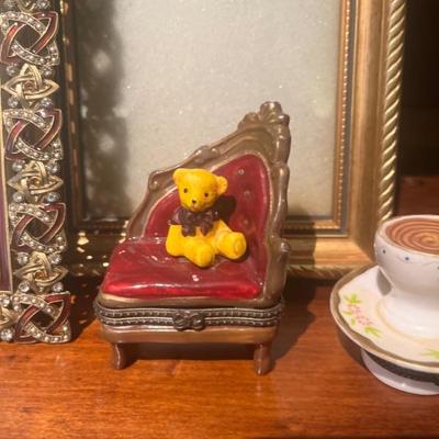COLLECTABLES