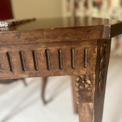 DESK DETAILING