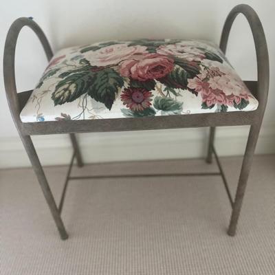 VANITY SEATING