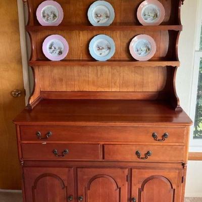 Solid wood buffet china cabinet