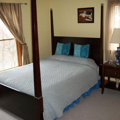 Queen Bed