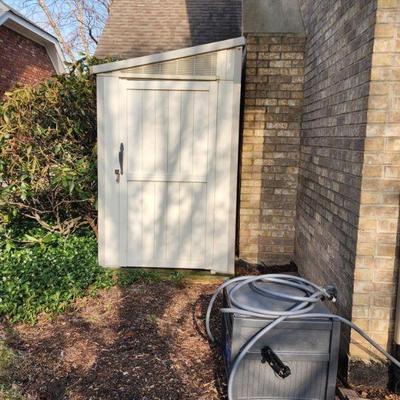 0989 back yard
