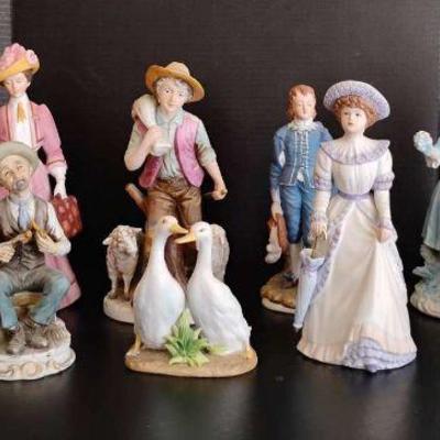 As231 ceramic figurines
