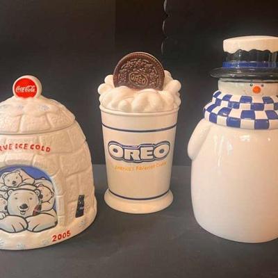As102 winter cookie jars