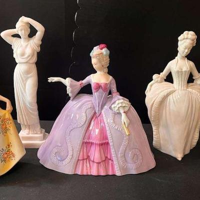 As220 elegant ladies