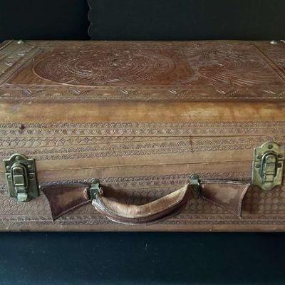 As113v vintage artmex leather suitcase handmade in mexico