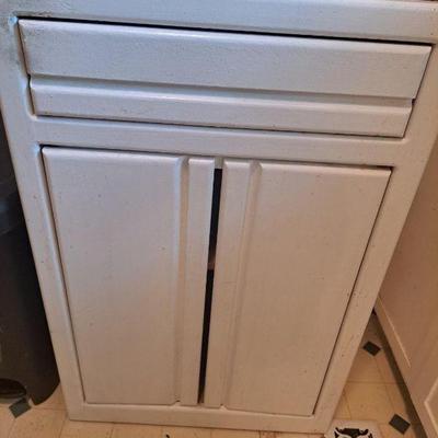 Kitchen server cabinet 