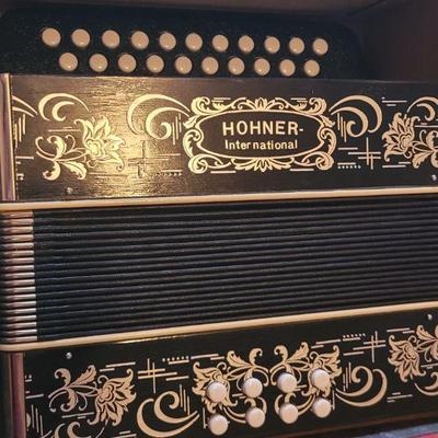 Hohner accordian