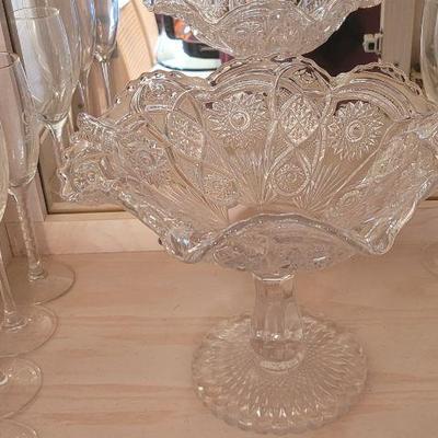 EAPG pedestal compote