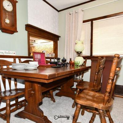 051 family room