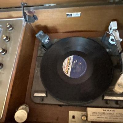 FISHER AMBASSADOR CONSOLE featuring Garrard turntable 