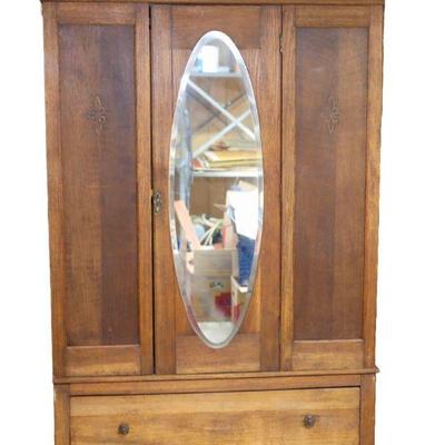 Antique garderobe / wardrobe cabinet (Lion and Witch not included...)