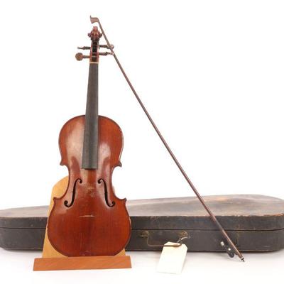 Nicolaus Amatus 1645 violin with Didelot bow and coffin case