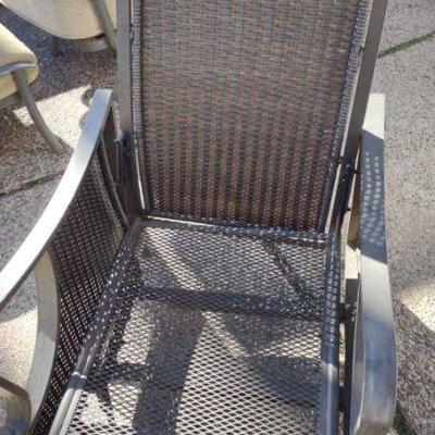 Steel mesh pattern recliner patio chair