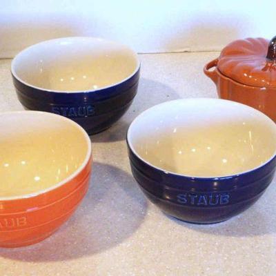 Staub bowls