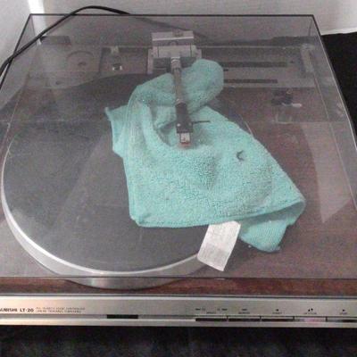 Mitsubishi lt 20 linear tracking turntable