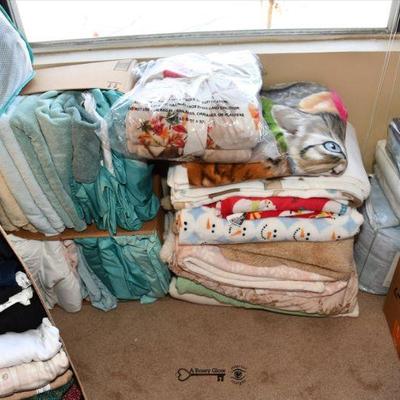 473 bedroom b
