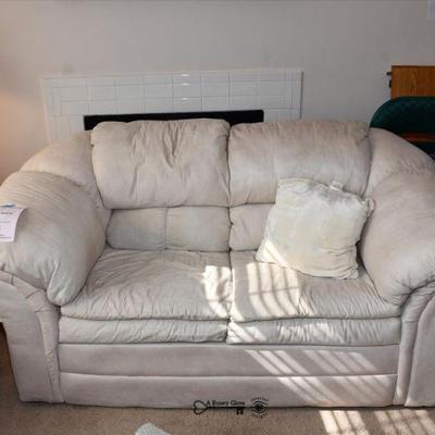 085 living room