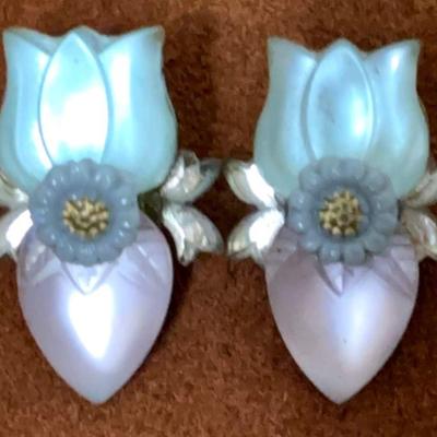 Floral post earrings