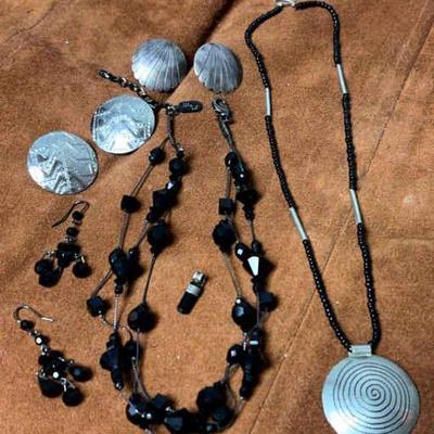 Black silver mix & match jewelry pieces